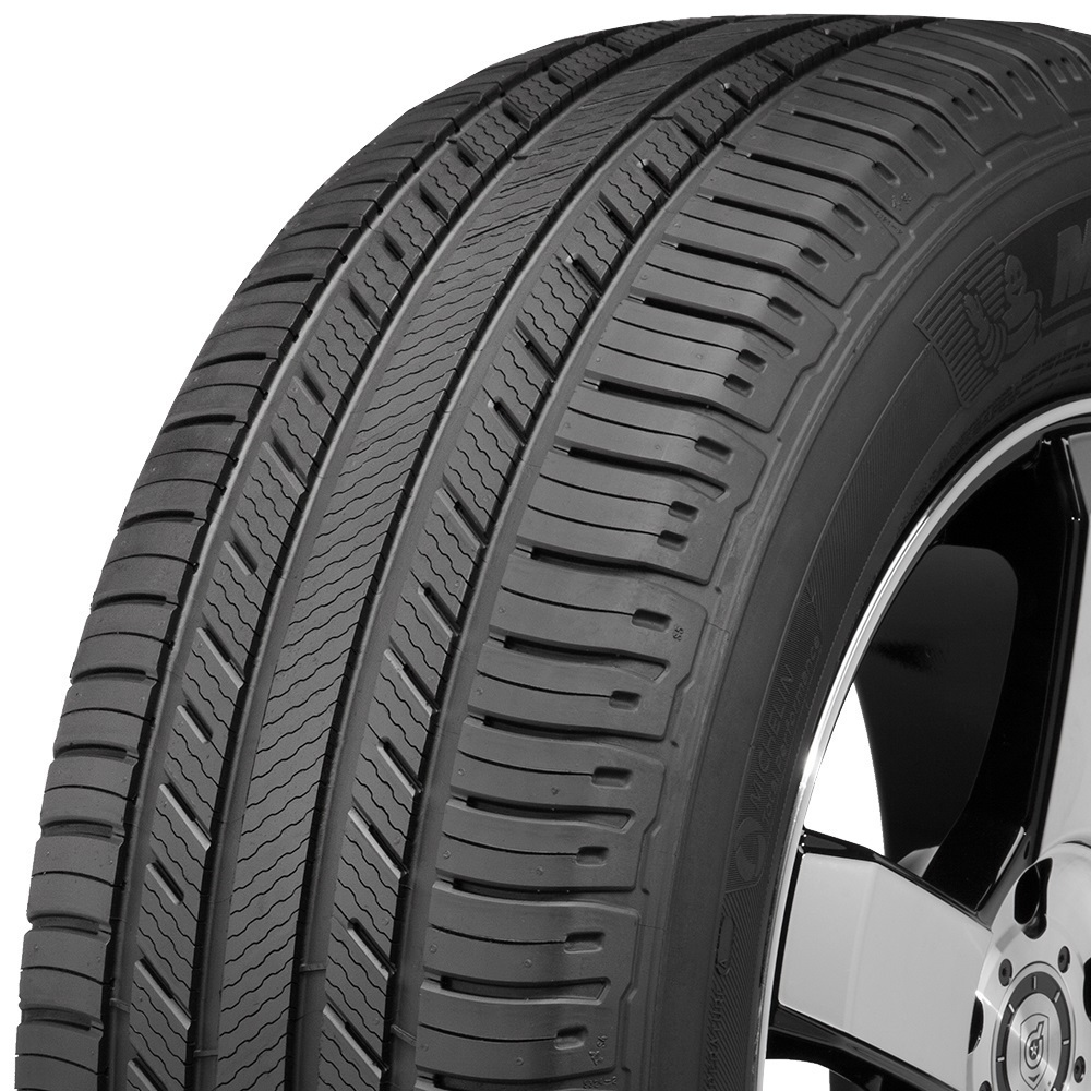 Michelin Tire Premier LTX All Season – 265/40R22 106V
